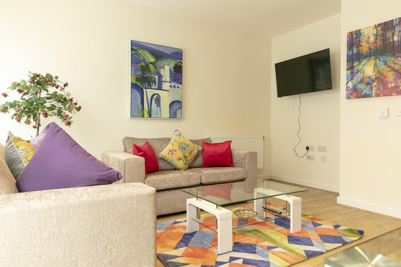Modern & Exquisite Trumpington Townhouse With Parking & 5 Mins To Papworth Hospital Cambridge  Luaran gambar