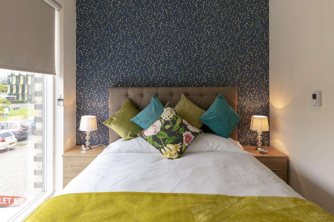 Modern & Exquisite Trumpington Townhouse With Parking & 5 Mins To Papworth Hospital Cambridge  Luaran gambar