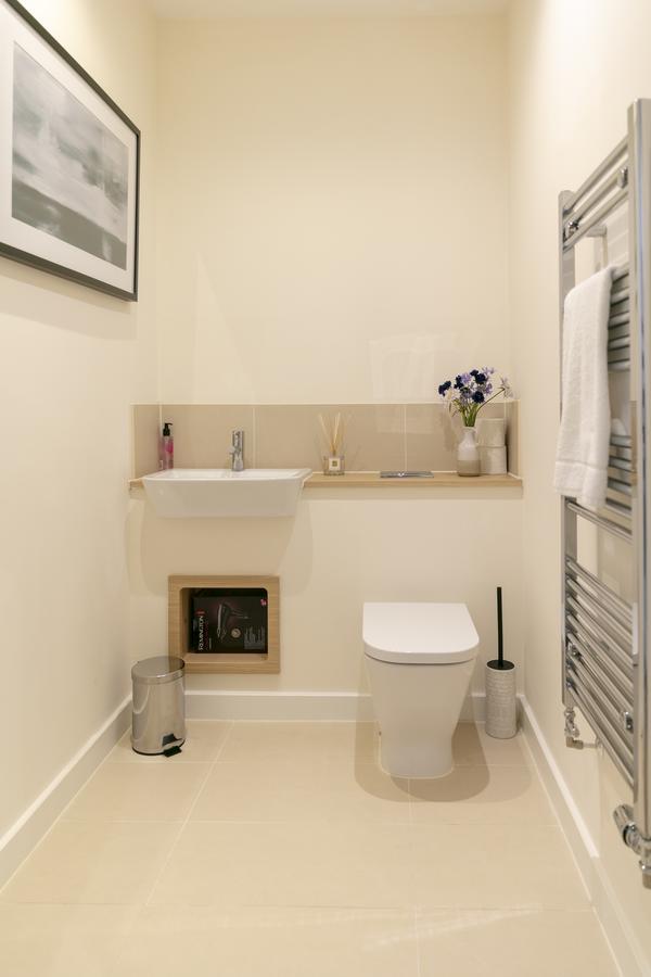 Modern & Exquisite Trumpington Townhouse With Parking & 5 Mins To Papworth Hospital Cambridge  Luaran gambar