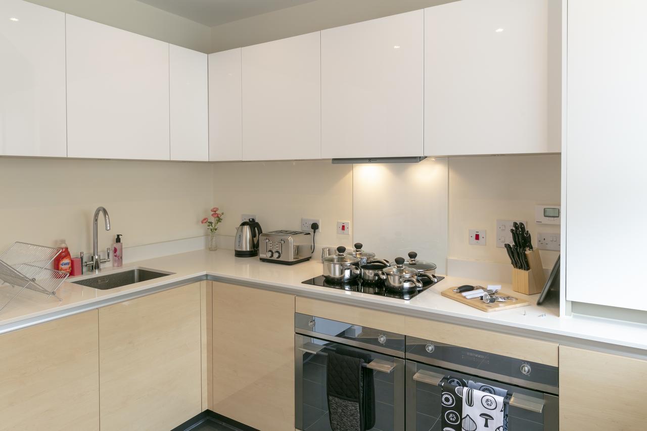 Modern & Exquisite Trumpington Townhouse With Parking & 5 Mins To Papworth Hospital Cambridge  Luaran gambar