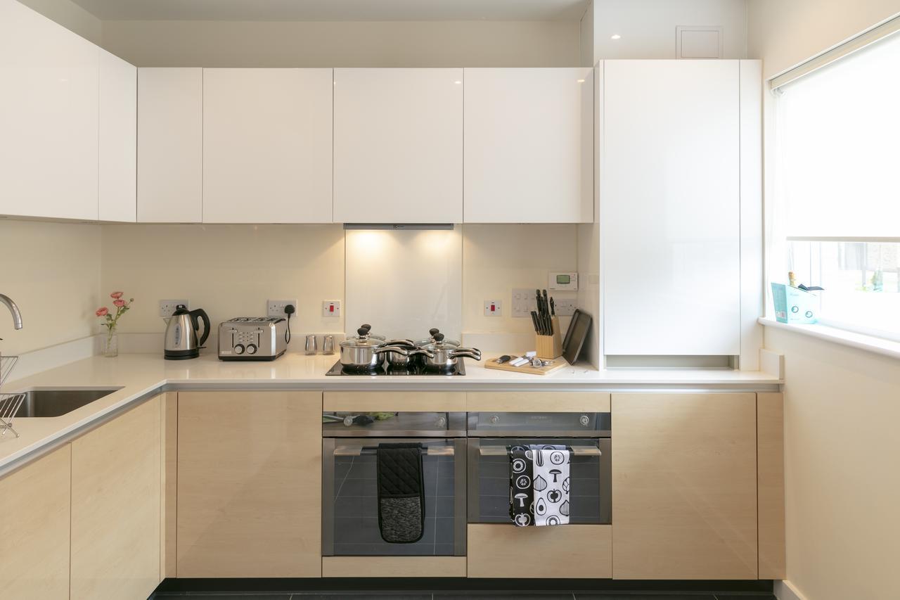 Modern & Exquisite Trumpington Townhouse With Parking & 5 Mins To Papworth Hospital Cambridge  Luaran gambar